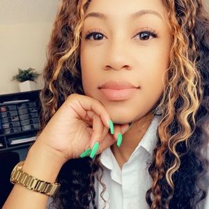 Meet your Posher, Natasha